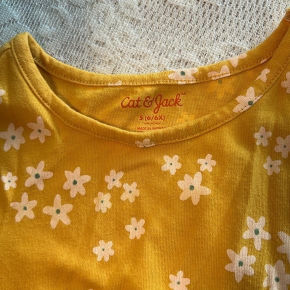 5 for $25 - Cat & Jack Yellow Floral Casual Dress - Picture 3 of 3